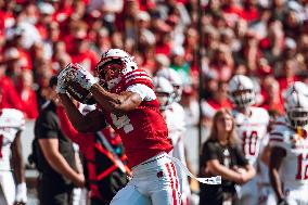 Wisconsin Badgers Vs. South Dakota Coyotes