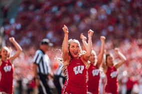 Wisconsin Badgers Vs. South Dakota Coyotes