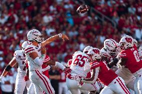 Wisconsin Badgers Vs. South Dakota Coyotes