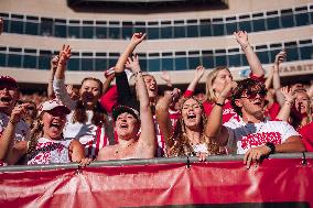 Wisconsin Badgers Vs. South Dakota Coyotes