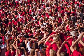 Wisconsin Badgers Vs. South Dakota Coyotes