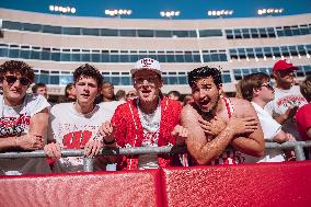 Wisconsin Badgers Vs. South Dakota Coyotes