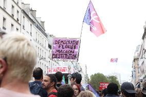 Rally Against The President's Forceful Blow - Paris