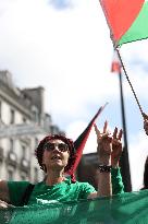 Rally Against The President's Forceful Blow - Paris