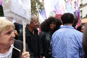 Rally Against The President's Forceful Blow - Paris