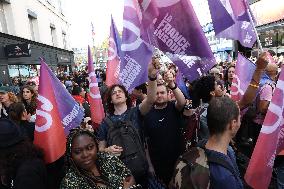 Rally Against The President's Forceful Blow - Paris