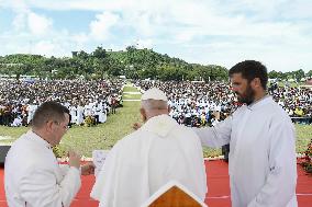 Pope Francis Meets With Faithful Of Vanimo - Papua New Guinea