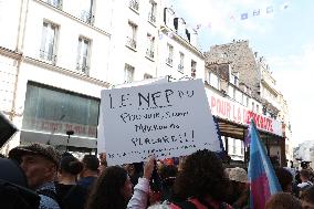 Rally Against The President's Forceful Blow - Paris