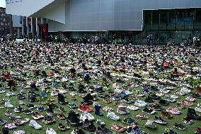 Thousands Of Shoes Laid Out As Memorial To Children Killed In Gaza - Rotterdam