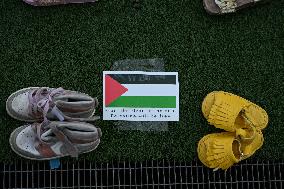 Thousands Of Shoes Laid Out As Memorial To Children Killed In Gaza - Rotterdam