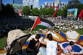 Thousands Of Shoes Laid Out As Memorial To Children Killed In Gaza - Rotterdam