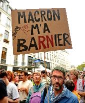 Rally Against The President's Forceful Blow - Paris