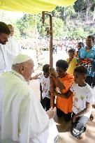 Pope Francis Meets Missionaries in Baro - Papua New Guinea