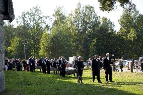 Finnish skulls are reburied