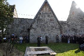 Finnish skulls are reburied