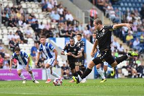 Colchester United v Bromley - Sky Bet League 2