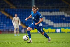 Oldham Athletic v Southend United - Vanarama National League