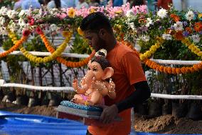 Ganesh Chaturthi Festival In Mumbai