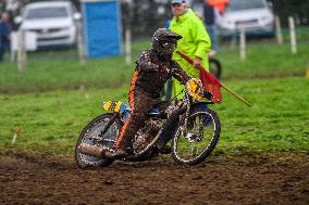 ACU British Upright Championships, 
Cheshire Grass Track Club, Macclesfield, Cheshire