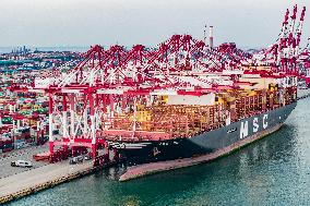 Qingdao Port Working Scene