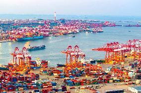 Qingdao Port Working Scene