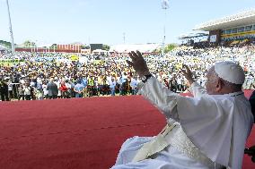 Pope Francis Meets Young People - Papua New Guinea