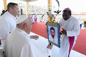 Pope Francis Meets Young People - Papua New Guinea