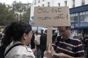 Rally Against The President's Forceful Blow - Paris