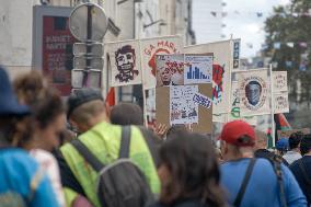 Rally Against The President's Forceful Blow - Paris