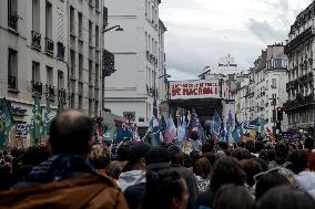 Rally Against The President's Forceful Blow - Paris