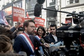 Rally Against The President's Forceful Blow - Paris