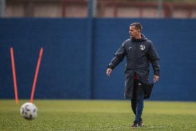 Iker Muniain Practice In Buenos Aires