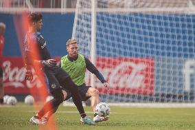 Iker Muniain Practice In Buenos Aires