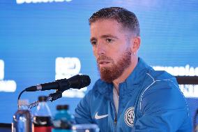 Iker Muniain In Press Conference