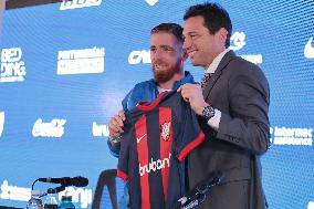 Iker Muniain In Press Conference