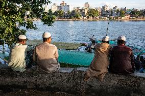 Daily Life In Dhaka