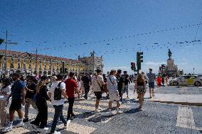 Daily Life In Lisbon