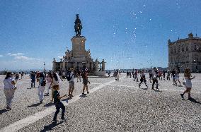 Daily Life In Lisbon