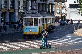 Daily Life In Lisbon