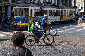 Daily Life In Lisbon