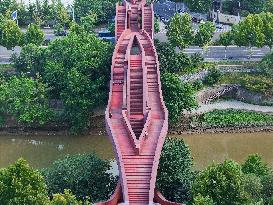 The Sexiest Bridge Shaped Like Chinese Knotting in Changsha