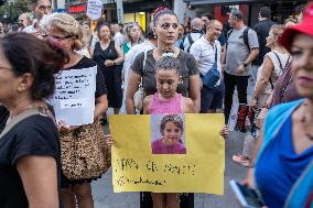 Narin Guran Protest In Izmir - Turkey