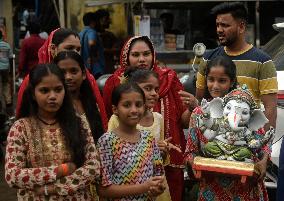 Ganesh Chaturthi Festival - Mumbai