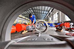 China Manufacturing Value Added Ranks First in The World