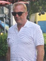 Kevin Costner Out - Milan