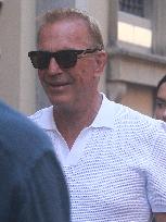 Kevin Costner Out - Milan