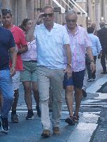 Kevin Costner Out - Milan