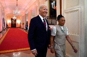 Joe Biden welcomes the Gamecocks Basketball Team - Washington