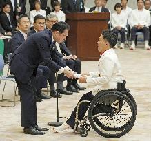 PM Kishida meets Paris Olympics and Paralympics Japanese delegations