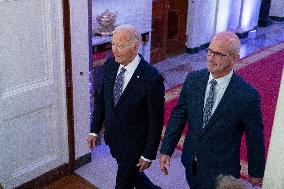 Biden Welcomes The University Of Connecticut Huskies Men - Washington